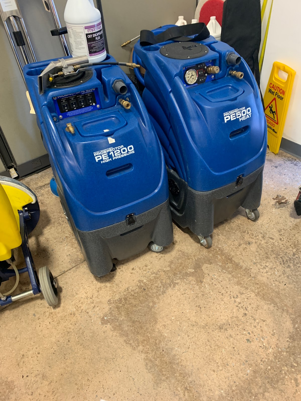 Dream Steam — paired Prospector PE-1200 high-pressure + PE-500 heat extraction machines staged on the shop floor